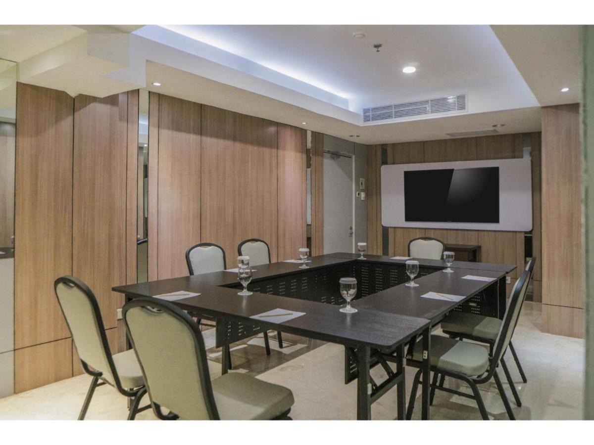 Malyabhara Hotel - Formerly Ibis Malioboro Yogyakarta Extérieur photo